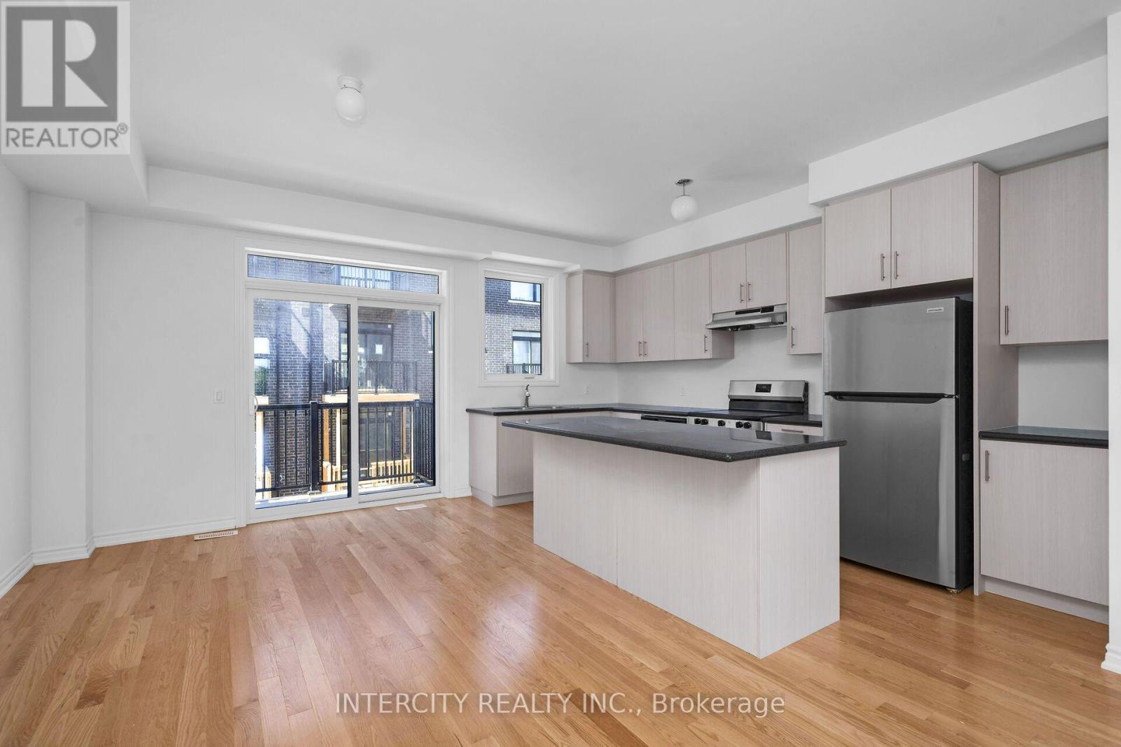 91 Divadale Road, Vaughan, Ontario L4H 5J3 - Photo 6 - N13678234
