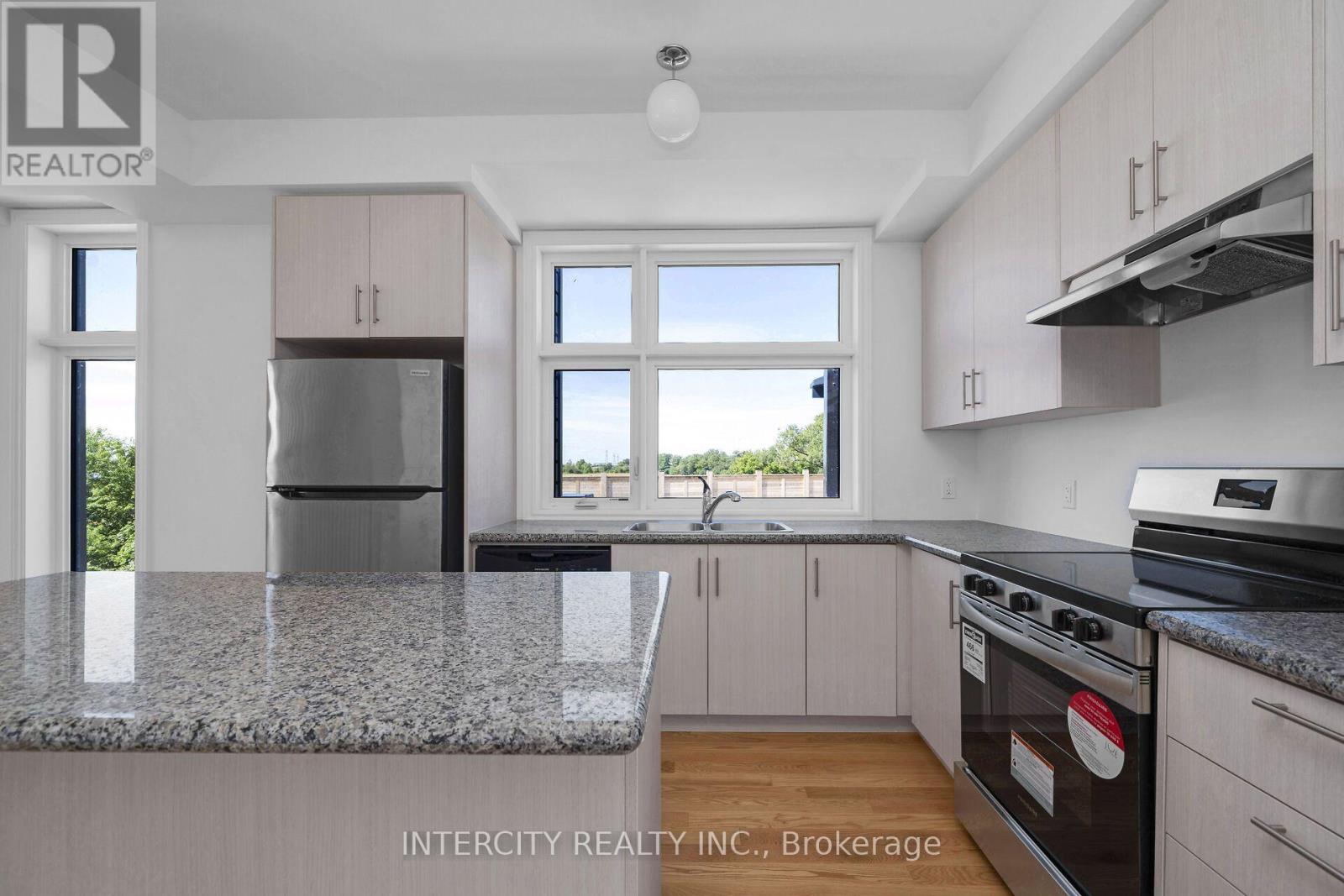 99 Divadale Road, Vaughan, Ontario  L4H 5J3 - Photo 15 - N13678240