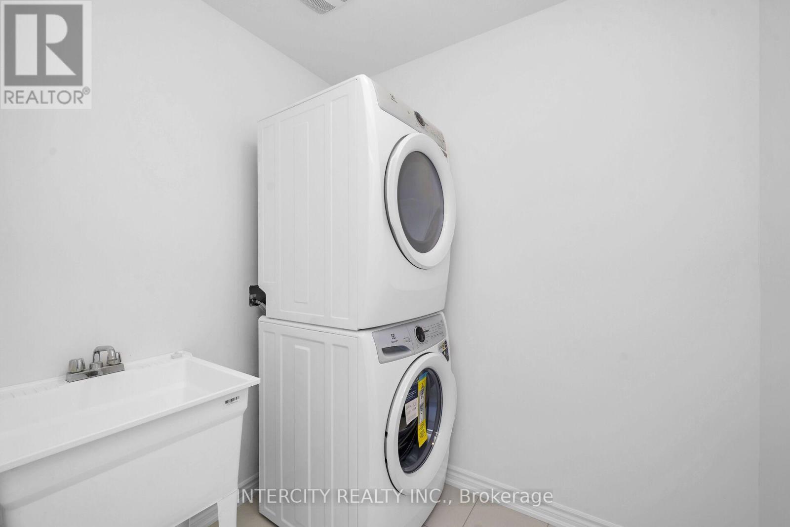 99 Divadale Road, Vaughan, Ontario  L4H 5J3 - Photo 19 - N13678240