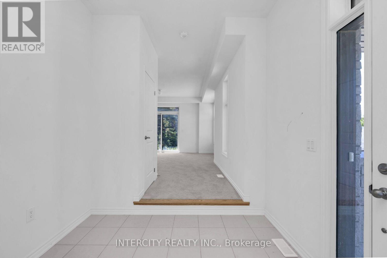 99 Divadale Road, Vaughan, Ontario  L4H 5J3 - Photo 5 - N13678240