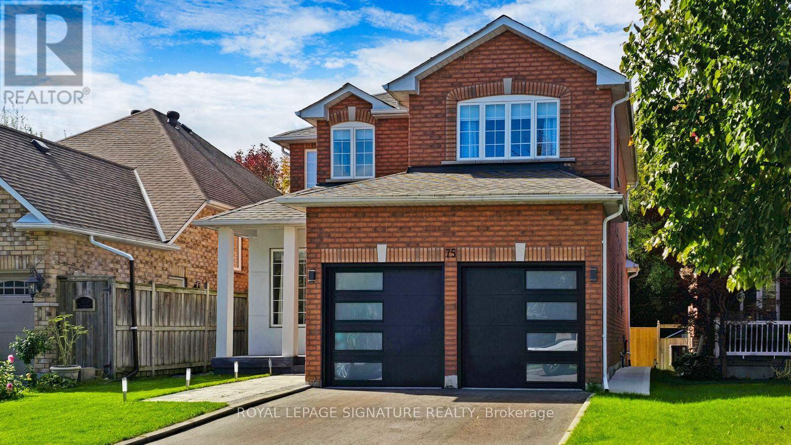 75 Canoe Court, Richmond Hill, Ontario  L4E 3Y2 - Photo 2 - N13678248