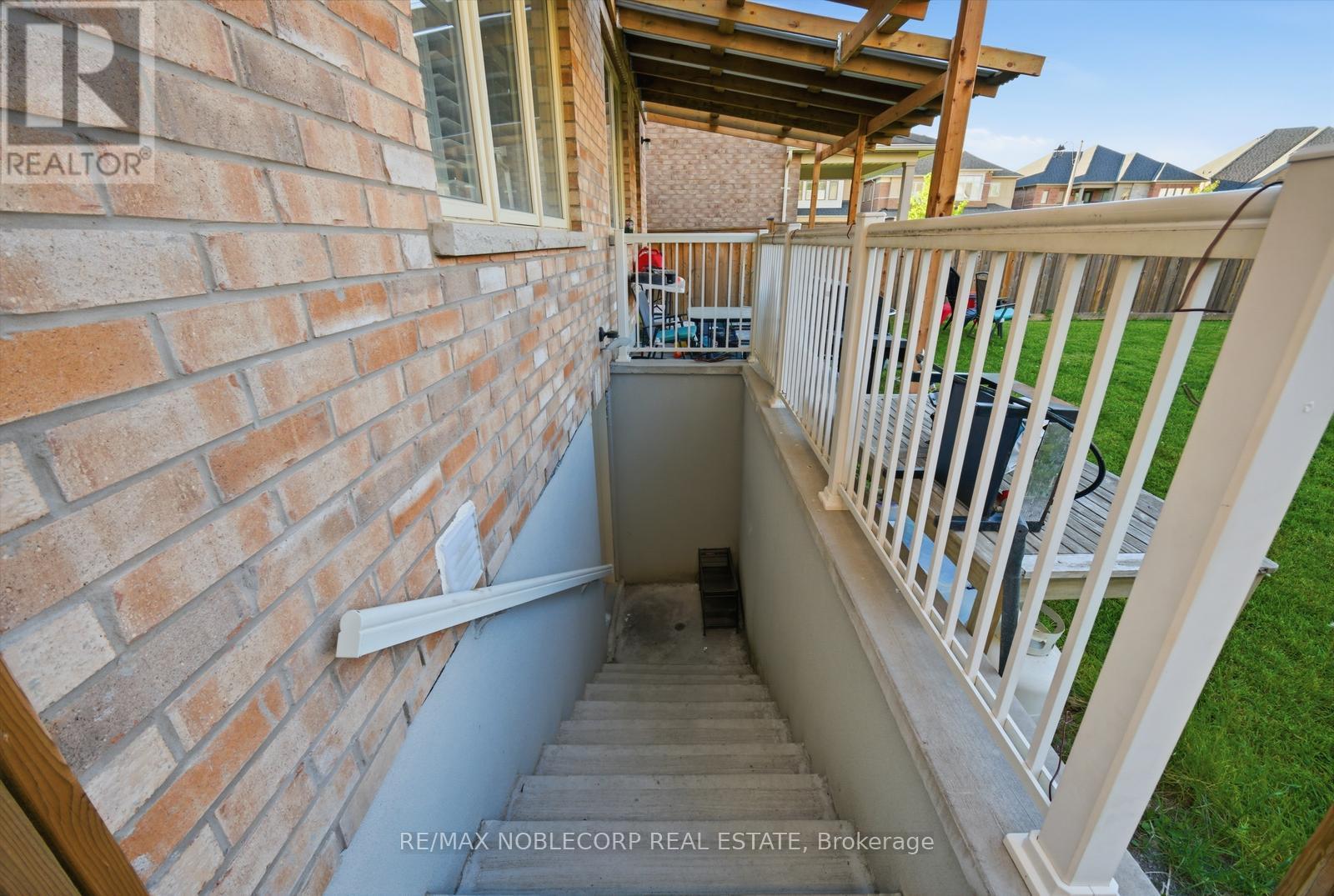15 Gould Crescent, New Tecumseth (Beeton), Ontario  L0G 1A0 - Photo 43 - N13678256