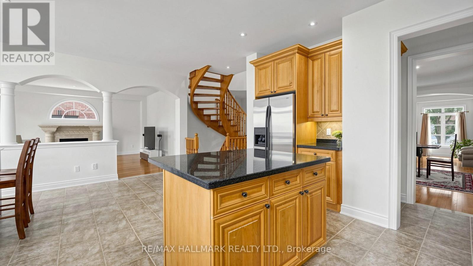 368 Paradelle Drive, Richmond Hill, Ontario  L4E 4R7 - Photo 17 - N13678272