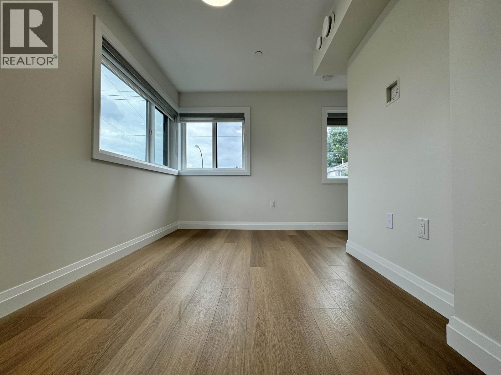 3830 Kootenay Street, Vancouver, British Columbia  V5R 0B5 - Photo 11 - R3155987
