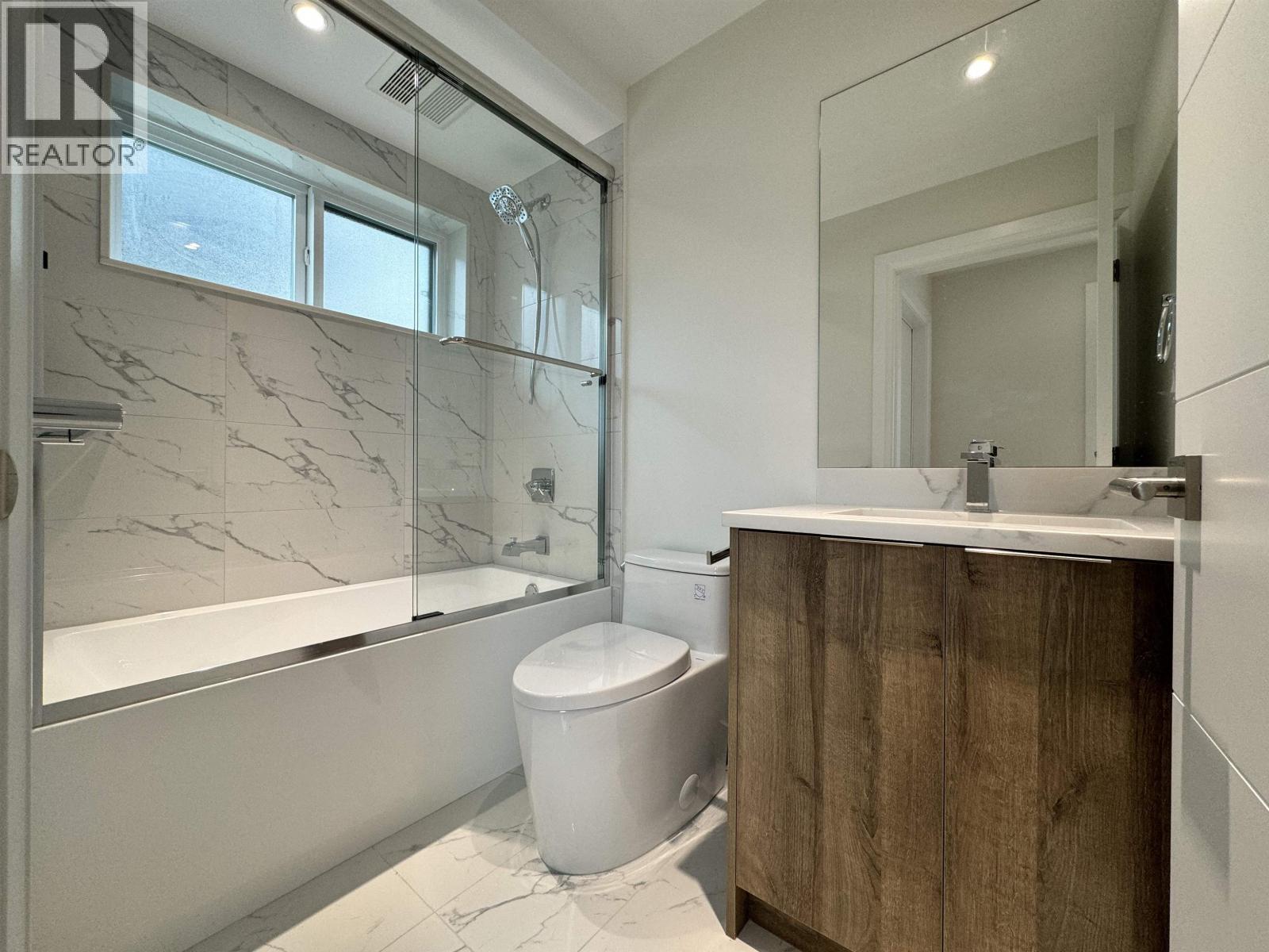 3830 Kootenay Street, Vancouver, British Columbia  V5R 0B5 - Photo 4 - R3155987