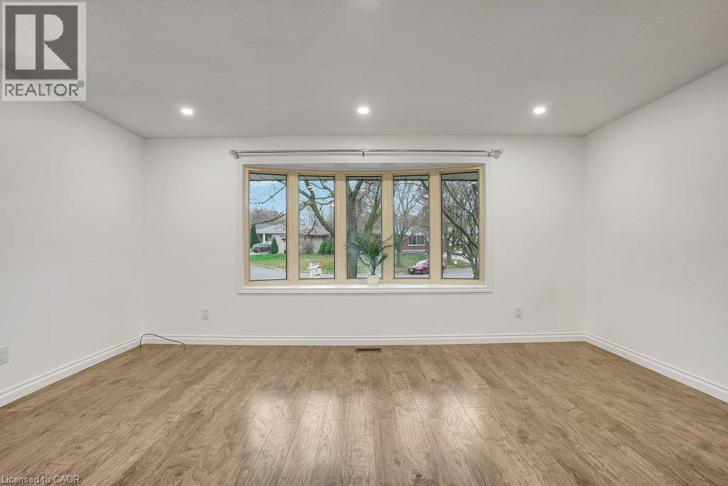 67 KIMBERLY Crescent Unit# UPPER