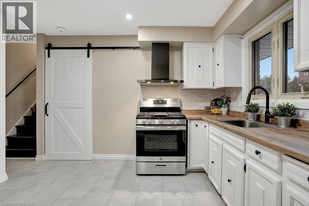 67 Kimberly Crescent Unit# Upper, Kitchener, Ontario  N2E 1C8 - Photo 14 - 40854077
