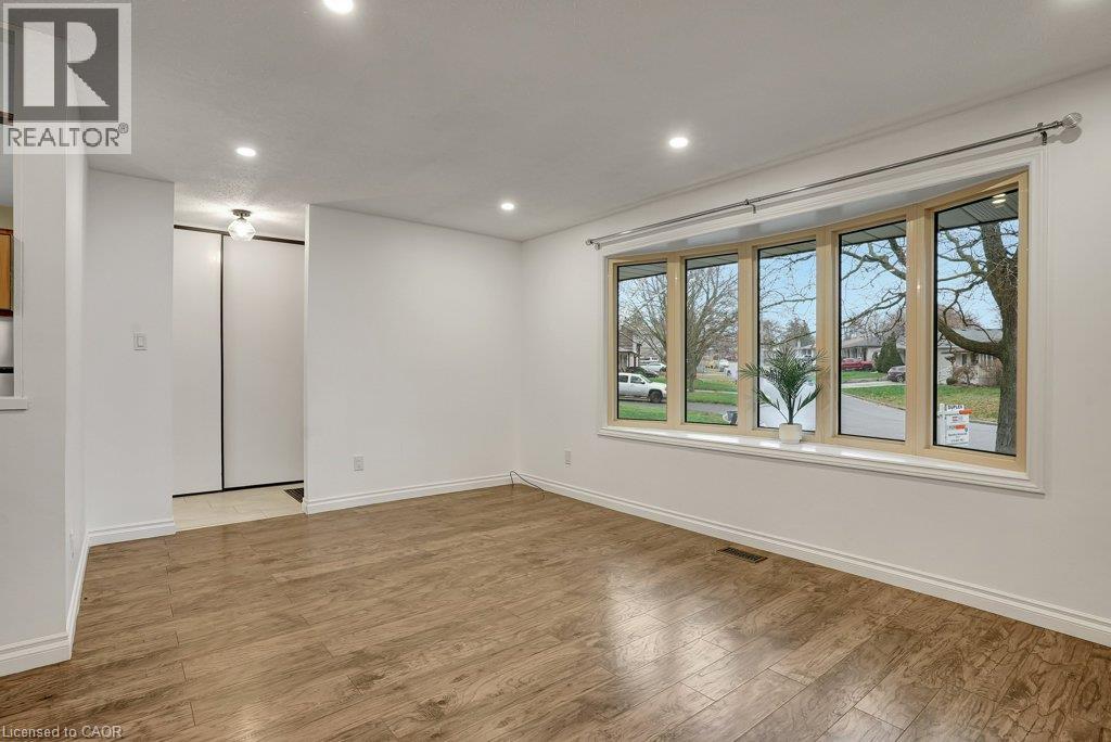 67 Kimberly Crescent Unit# Upper, Kitchener, Ontario  N2E 1C8 - Photo 8 - 40854077