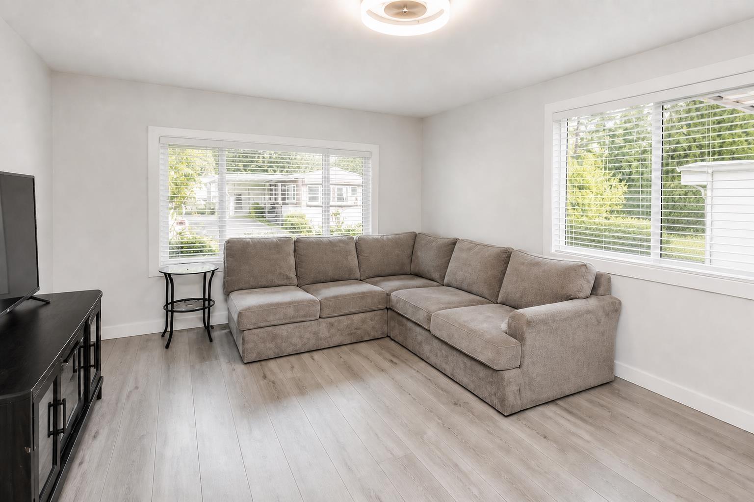 221 1840 160 Street, Surrey, British Columbia  V3A 4X4 - Photo 2 - R3155842