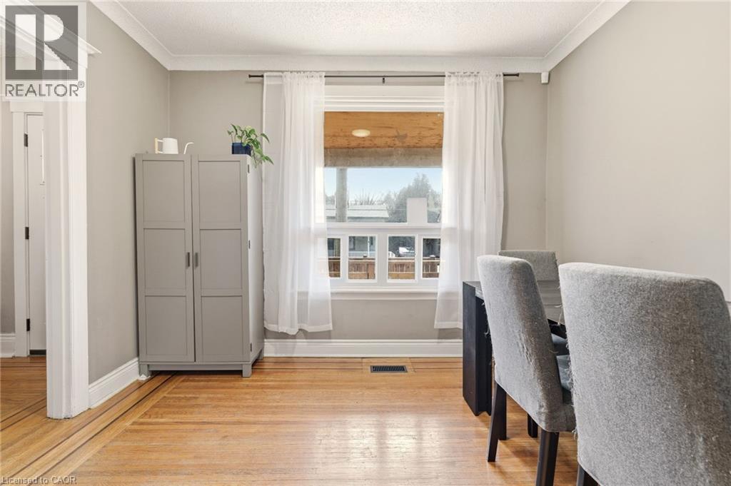 35 Dundas Street, Dundas, Ontario  L8H 1A1 - Photo 4 - 40841838
