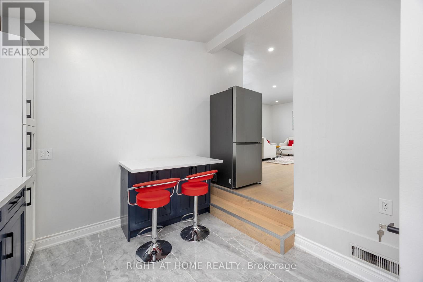 53 Gaiety Drive, Toronto, Ontario  M1H 1B9 - Photo 10 - E13541378
