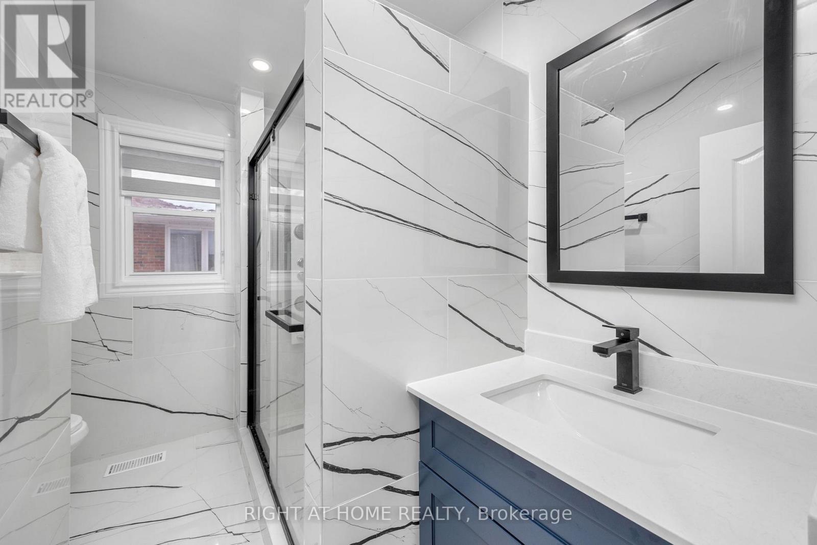 53 Gaiety Drive, Toronto, Ontario  M1H 1B9 - Photo 14 - E13541378