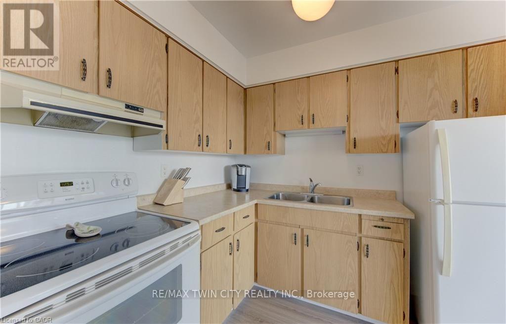 403 - 24 Midland Drive, Kitchener, Ontario  N2A 2A8 - Photo 6 - X13678288