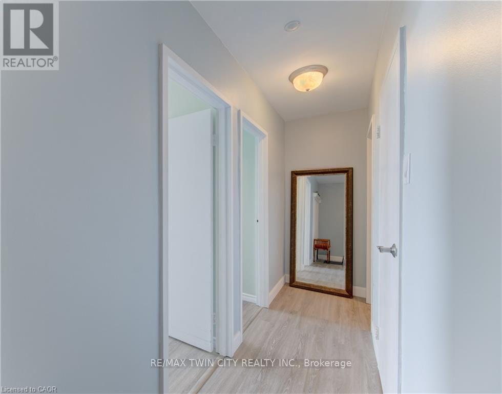 403 - 24 Midland Drive, Kitchener, Ontario  N2A 2A8 - Photo 9 - X13678288