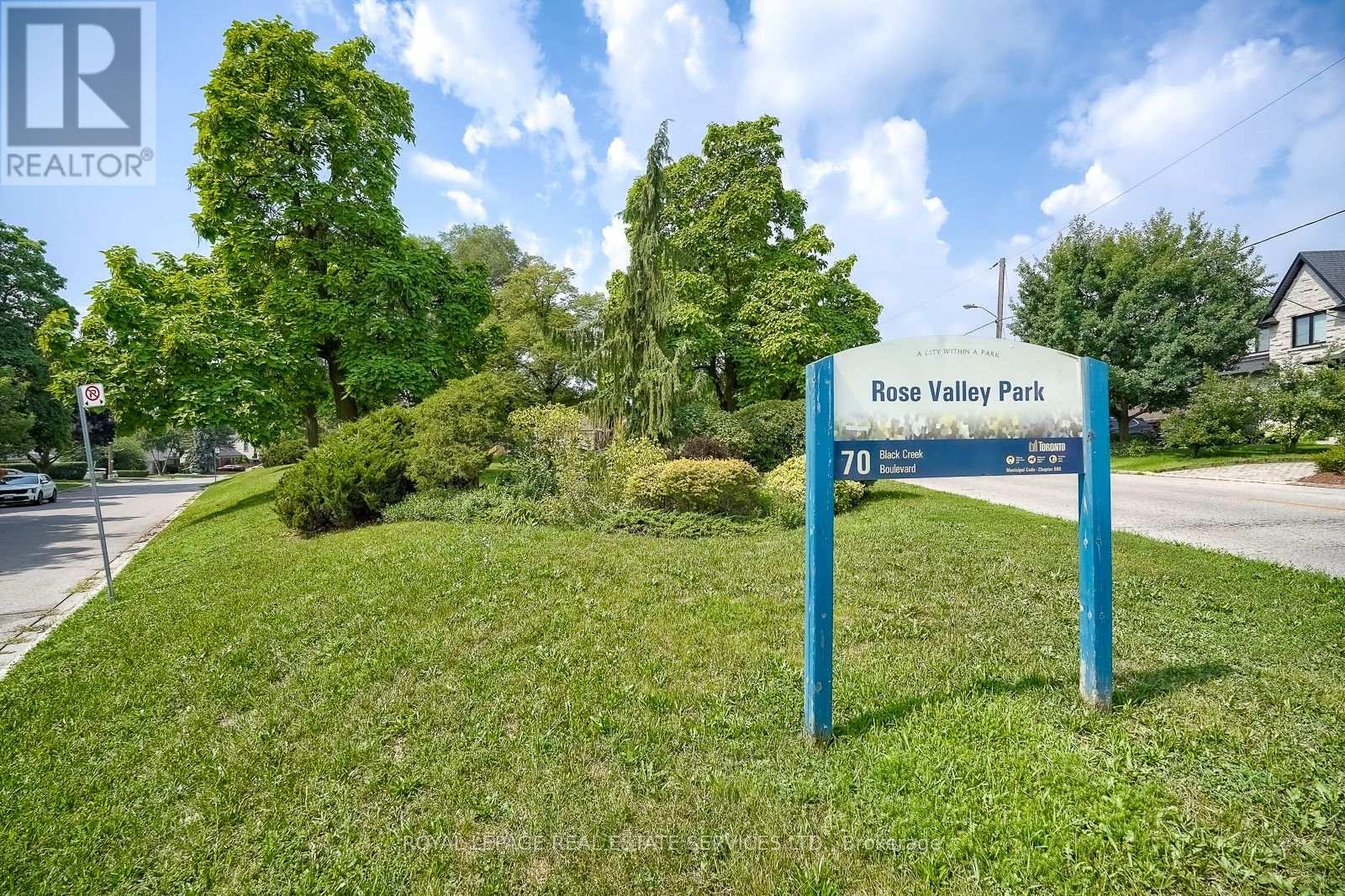 42 Black Creek Boulevard, Toronto, Ontario  M6N 2K8 - Photo 21 - W13674030