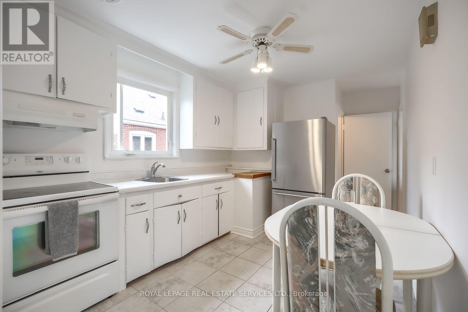 42 Black Creek Boulevard, Toronto, Ontario  M6N 2K8 - Photo 6 - W13674030
