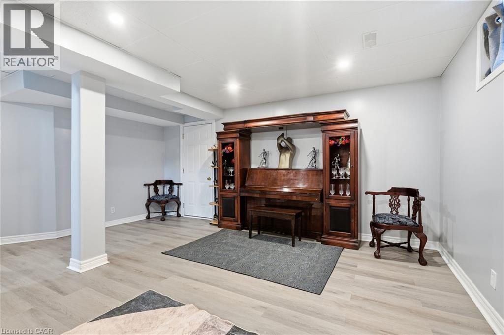 3690 Weinbrenner Road, Niagara Falls, Ontario  L2G 7Y3 - Photo 33 - 40855858