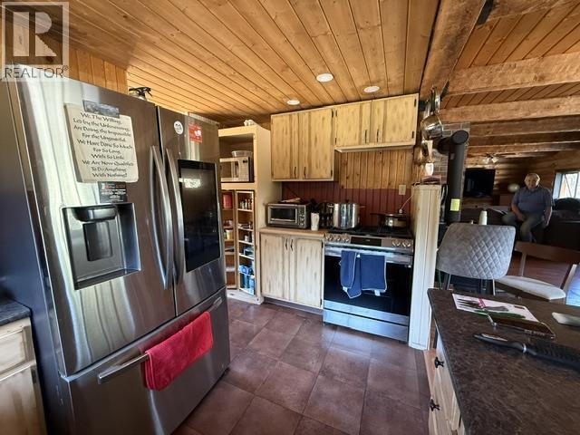 1453 Flett Road, Williams Lake, British Columbia  V2G 4W9 - Photo 4 - R3155748