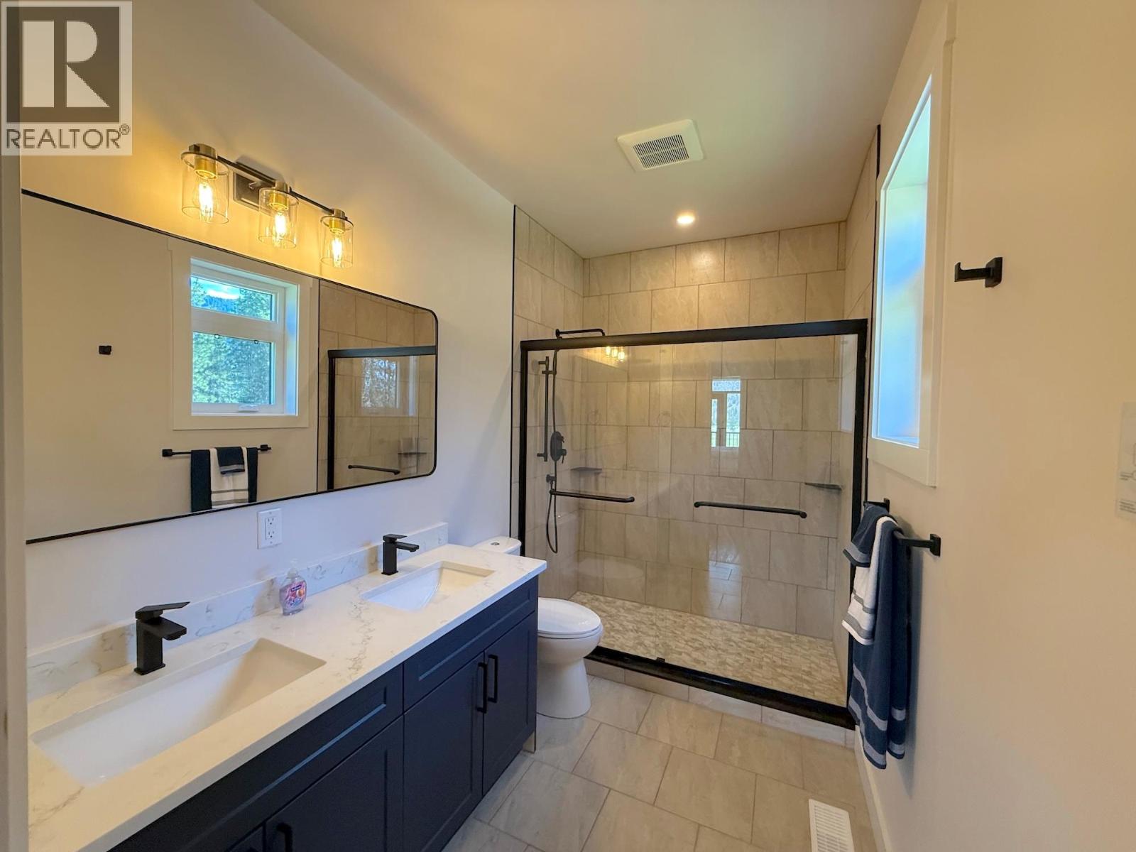7735 Gn Road, Grand Forks, British Columbia  V0H 1H2 - Photo 11 - 10393812