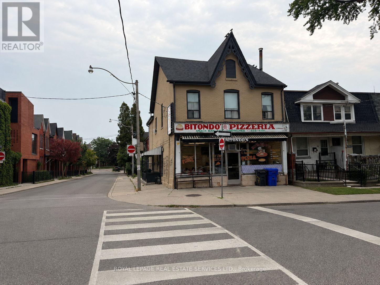 5 Henderson Avenue, Toronto, Ontario  M6J 2B6 - Photo 13 - C13678268
