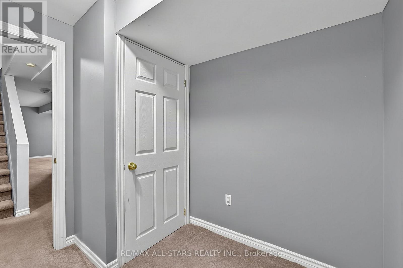 18 Lancaster Court, Georgina, Ontario  L4P 4A1 - Photo 31 - N13420176