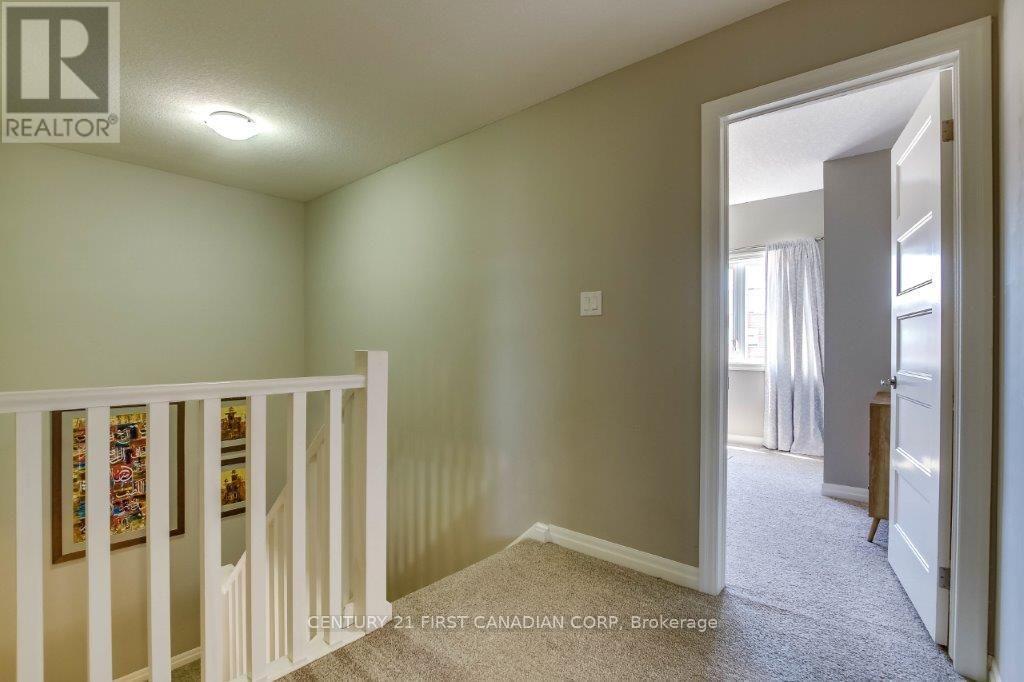 2718 Tokala Trail, London North (North S), Ontario  N6G 0L7 - Photo 22 - X13678336