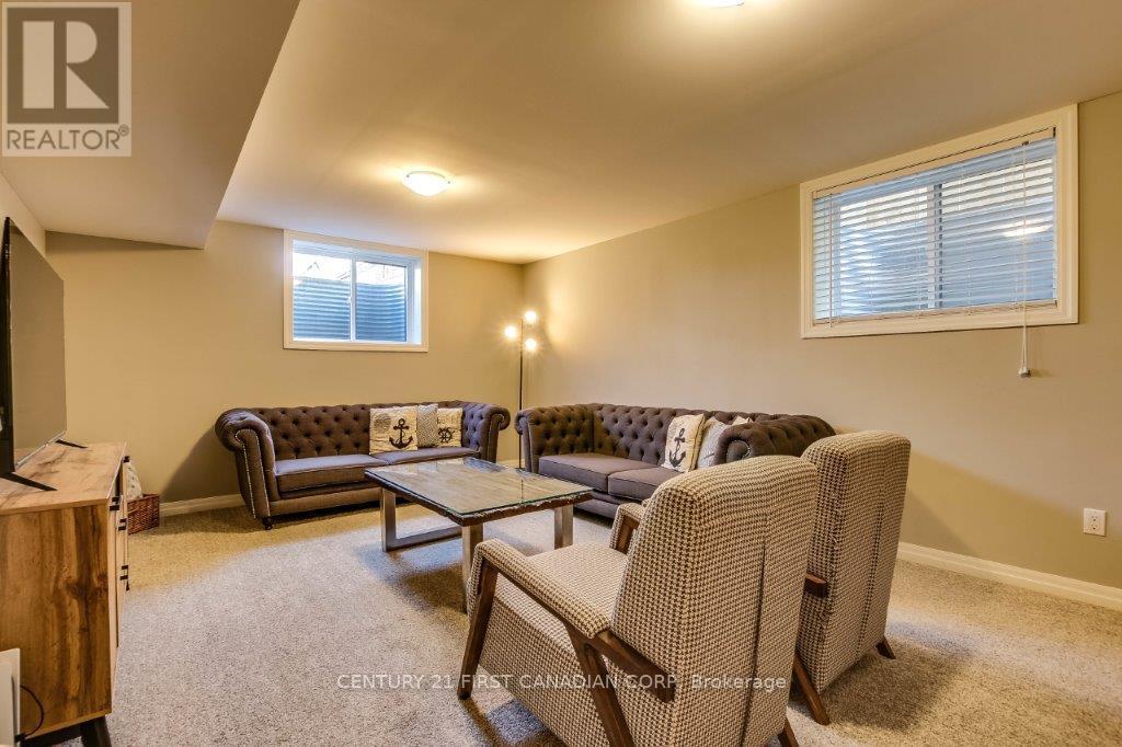 2718 Tokala Trail, London North (North S), Ontario  N6G 0L7 - Photo 24 - X13678336