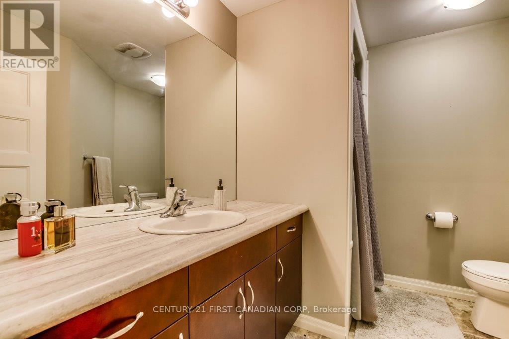 2718 Tokala Trail, London North (North S), Ontario  N6G 0L7 - Photo 28 - X13678336