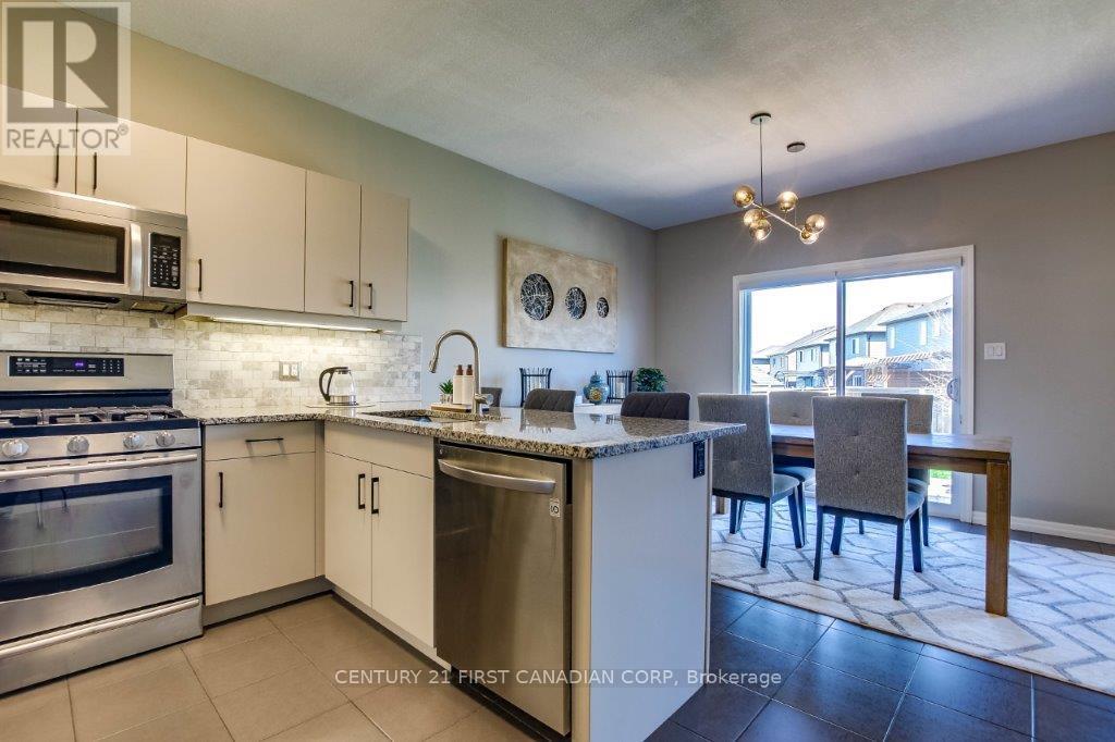 2718 Tokala Trail, London North (North S), Ontario  N6G 0L7 - Photo 5 - X13678336