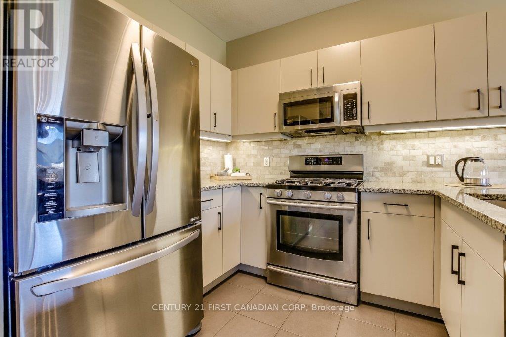 2718 Tokala Trail, London North (North S), Ontario  N6G 0L7 - Photo 6 - X13678336