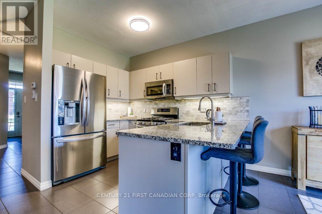 2718 Tokala Trail, London North (North S), Ontario  N6G 0L7 - Photo 8 - X13678336