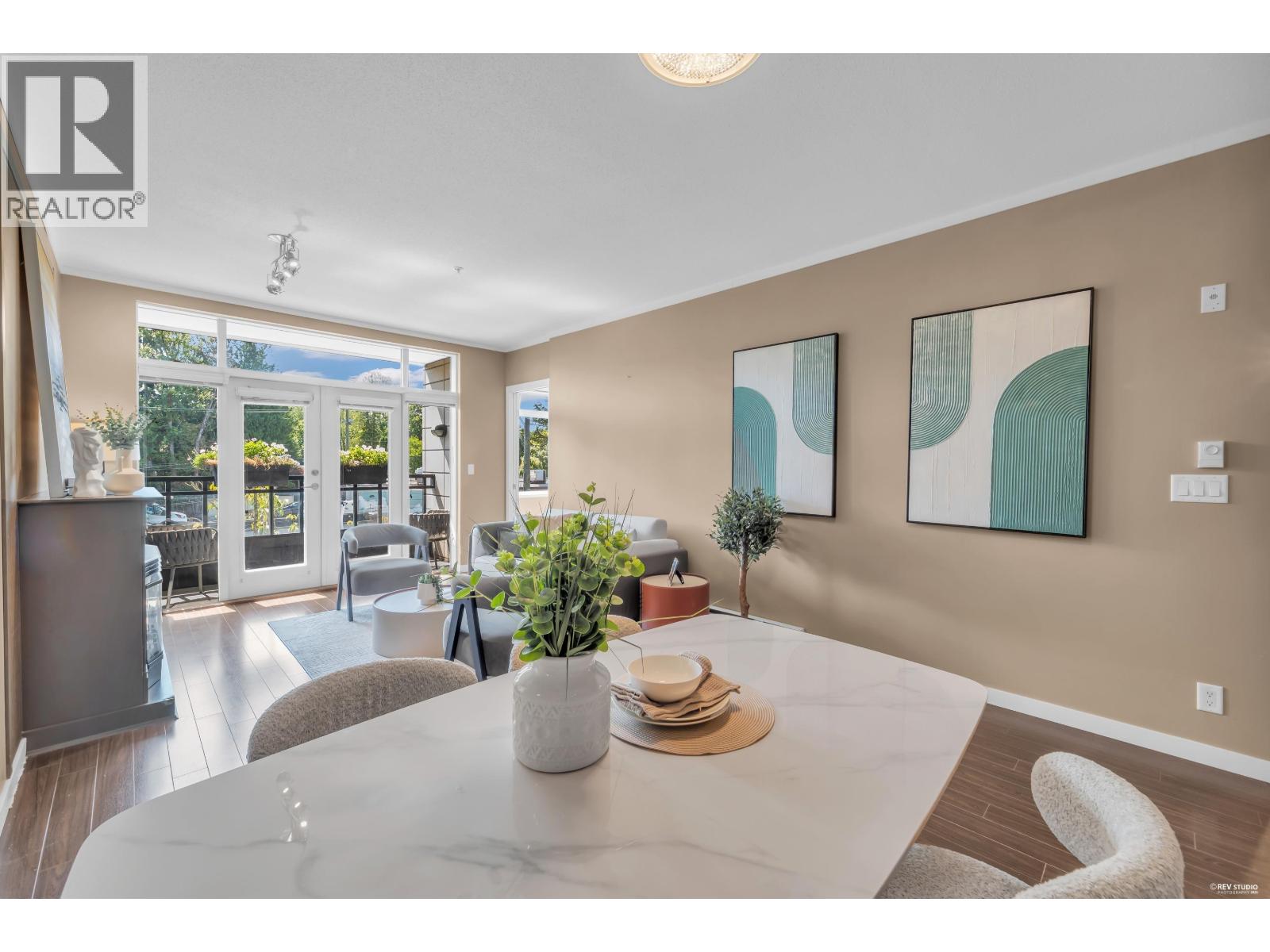 301 4479 W 10th Avenue, Vancouver, British Columbia V6R 2H8 - Photo 5 - R3155313