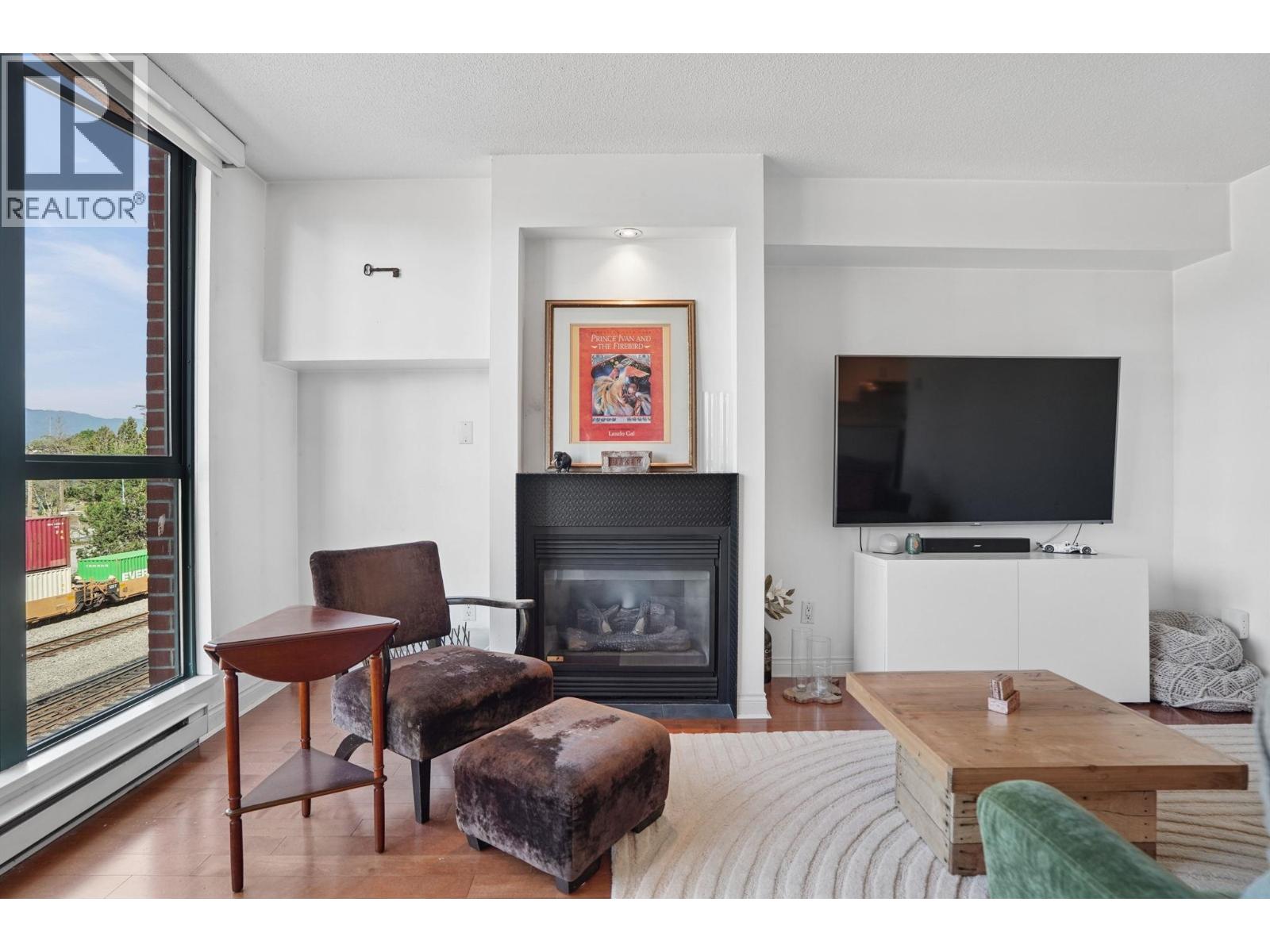 306 55 Alexander Street, Vancouver, British Columbia V6A 1B2 - Photo 4 - R3155866