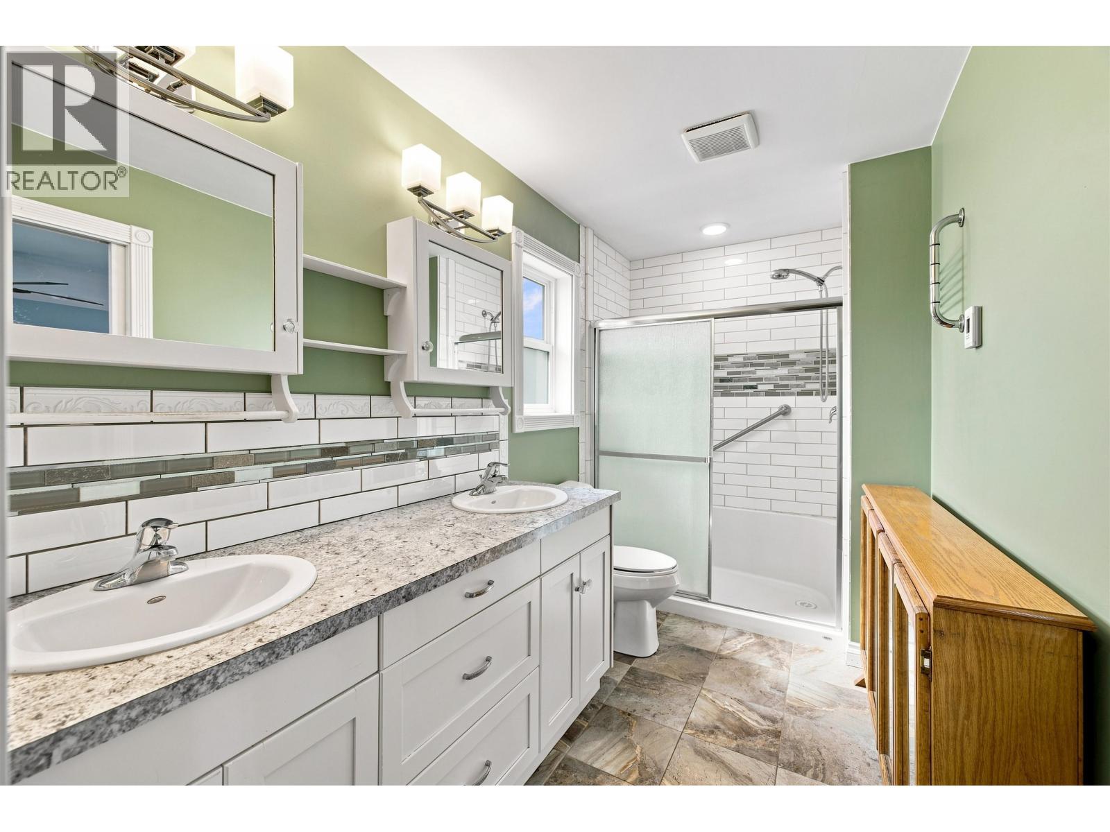 7025 Elefson Road, 100 Mile House, British Columbia  V0K 2E2 - Photo 17 - R3156025
