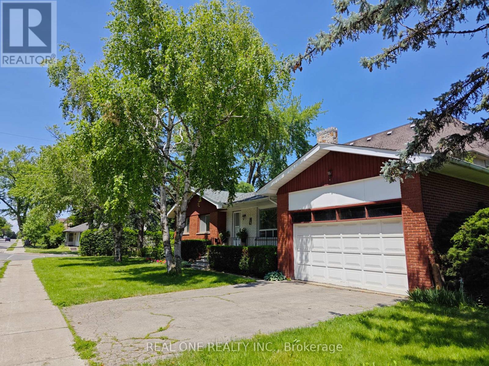 275 Parkview Avenue, Toronto, Ontario M2N 3Z3 - Photo 2 - C13678304