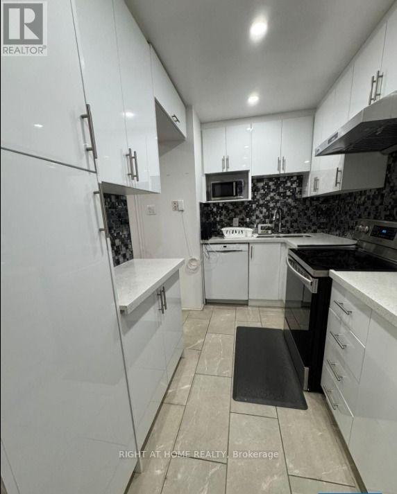 149 - 165 Cherokee Boulevard, Toronto, Ontario  M2J 4T7 - Photo 8 - C13678346