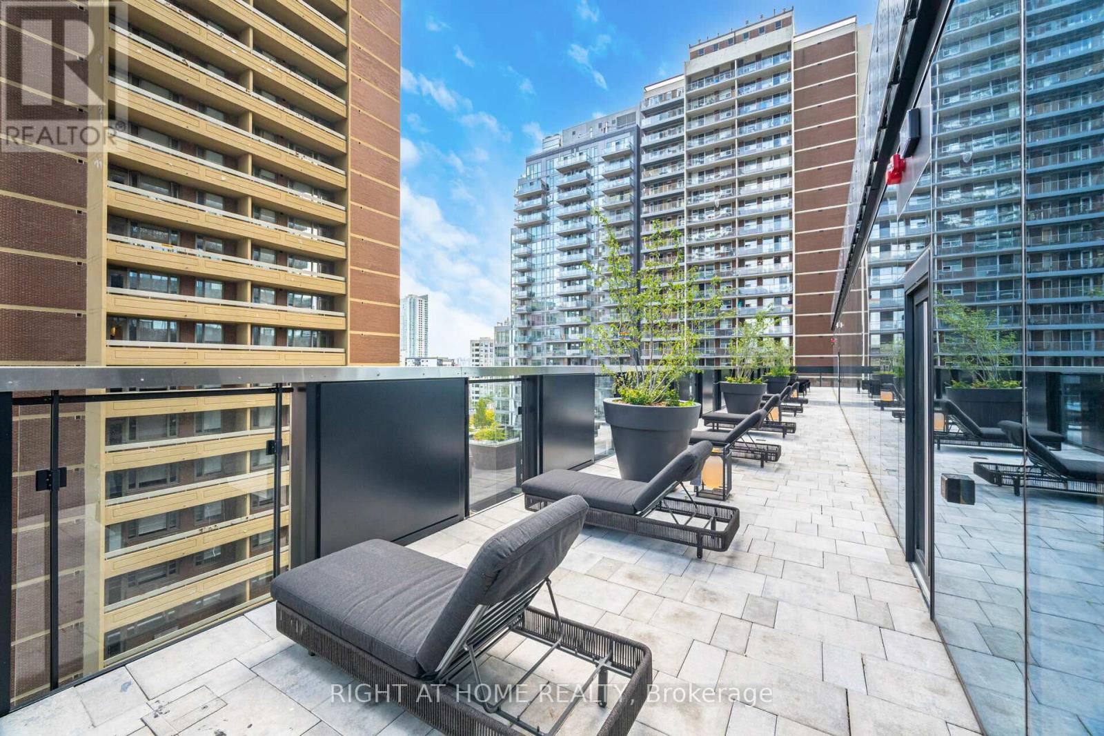 4403 - 55 Charles Street E, Toronto, Ontario  M4Y 0J1 - Photo 39 - C13678364