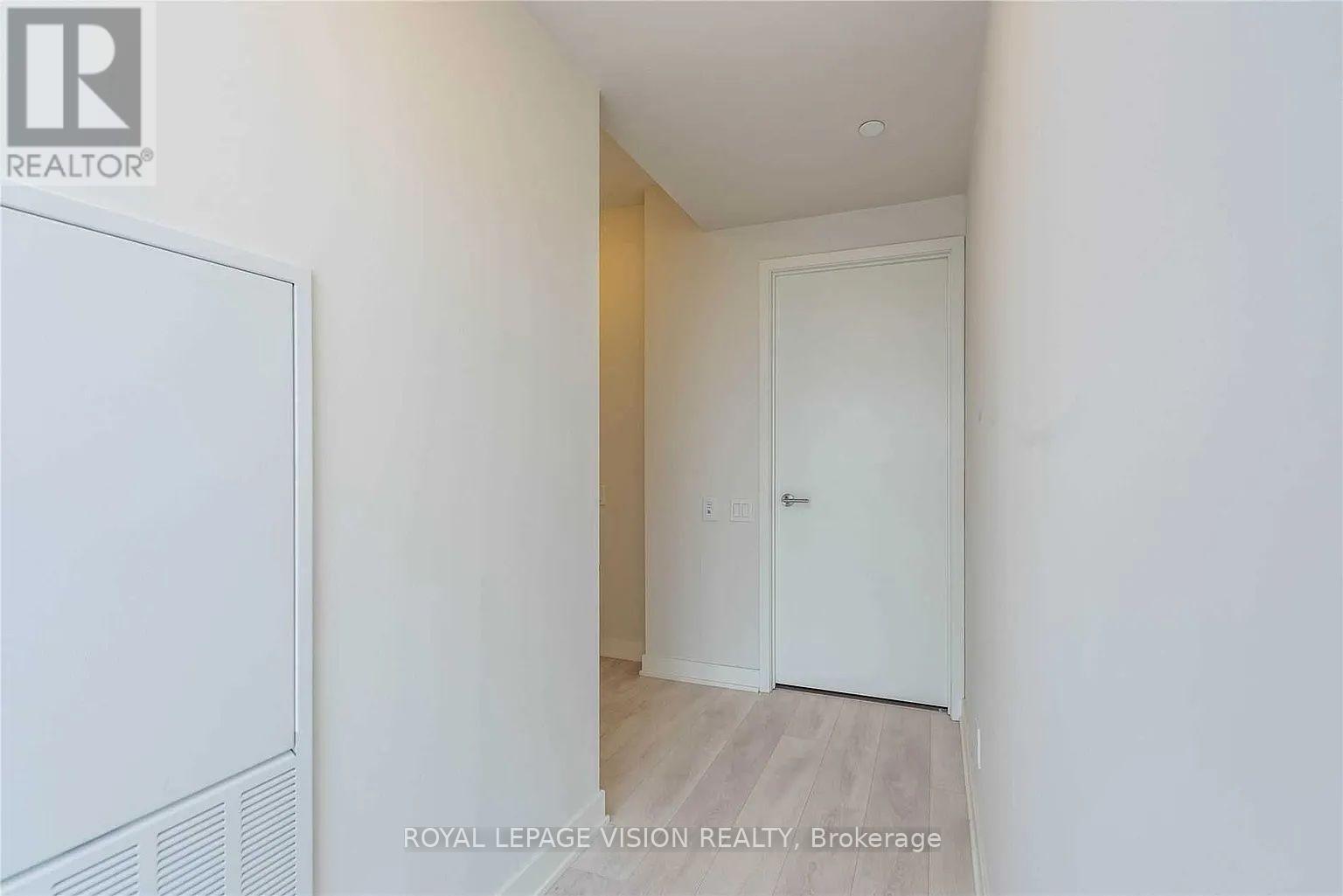2708 - 2 Sonic Way, Toronto, Ontario  M3C 0P2 - Photo 17 - C13678404