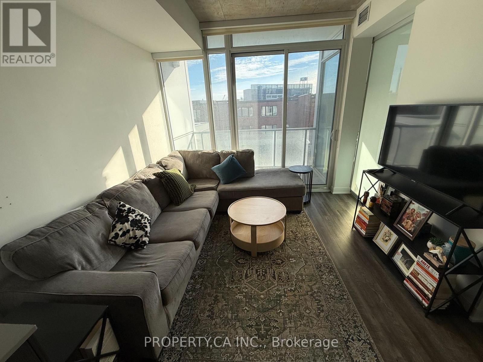 206 - 25 Baseball Place, Toronto, Ontario  M8Y 1M1 - Photo 3 - E13678426
