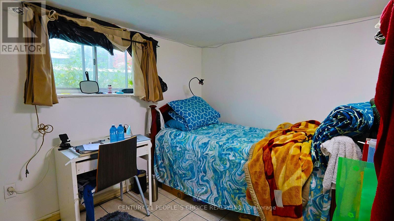 14 North Bonnington Avenue, Toronto, Ontario  M1K 1X2 - Photo 17 - E13678430