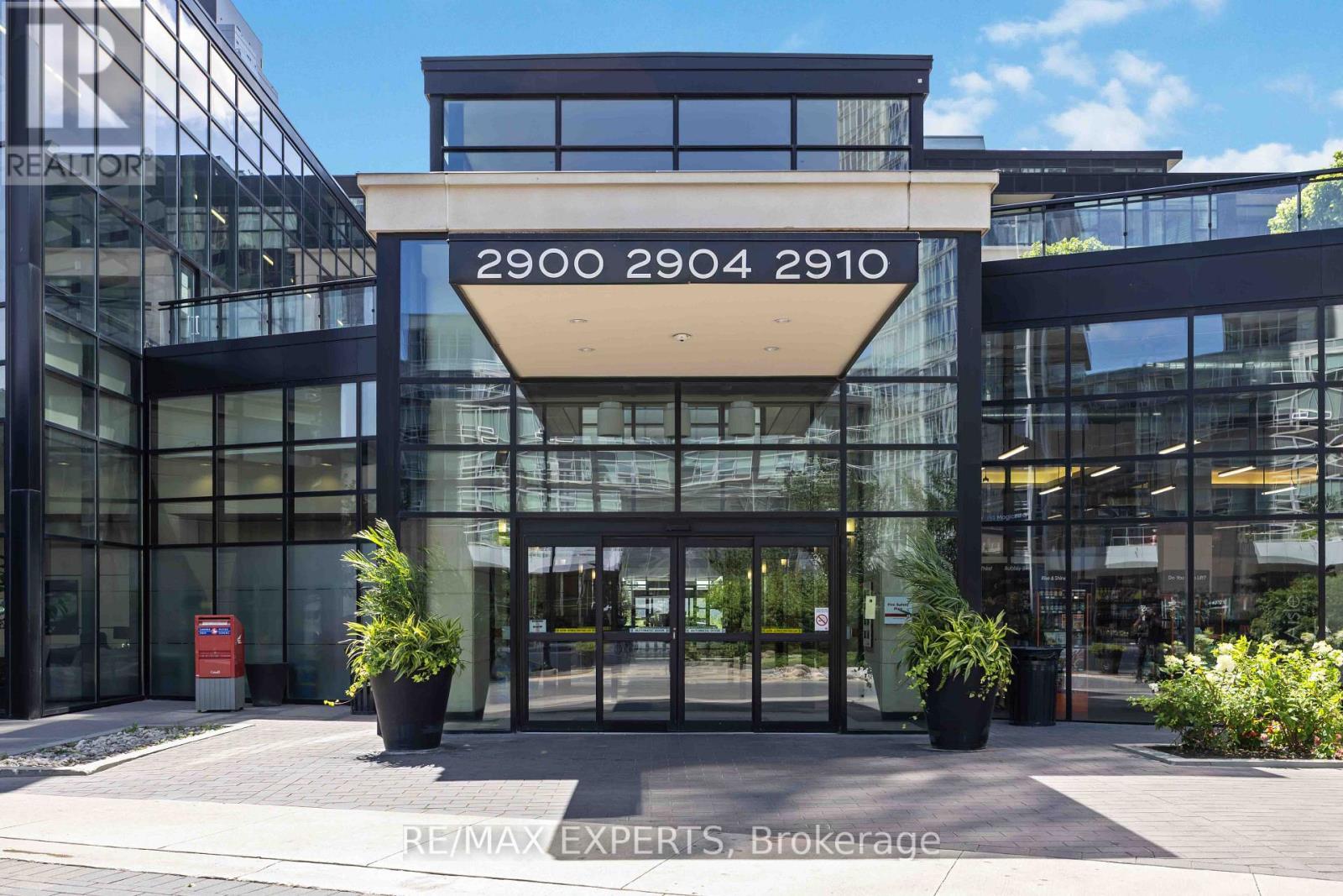 902 - 2900 Highway 7 Road, Vaughan, Ontario  L4K 0G3 - Photo 2 - N13678348