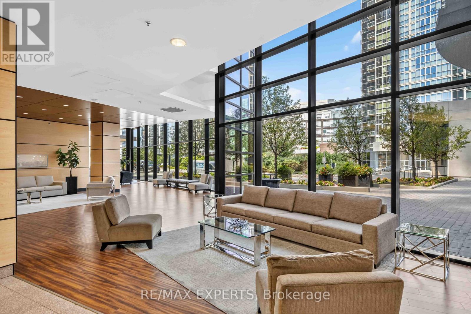 902 - 2900 Highway 7 Road, Vaughan, Ontario  L4K 0G3 - Photo 3 - N13678348