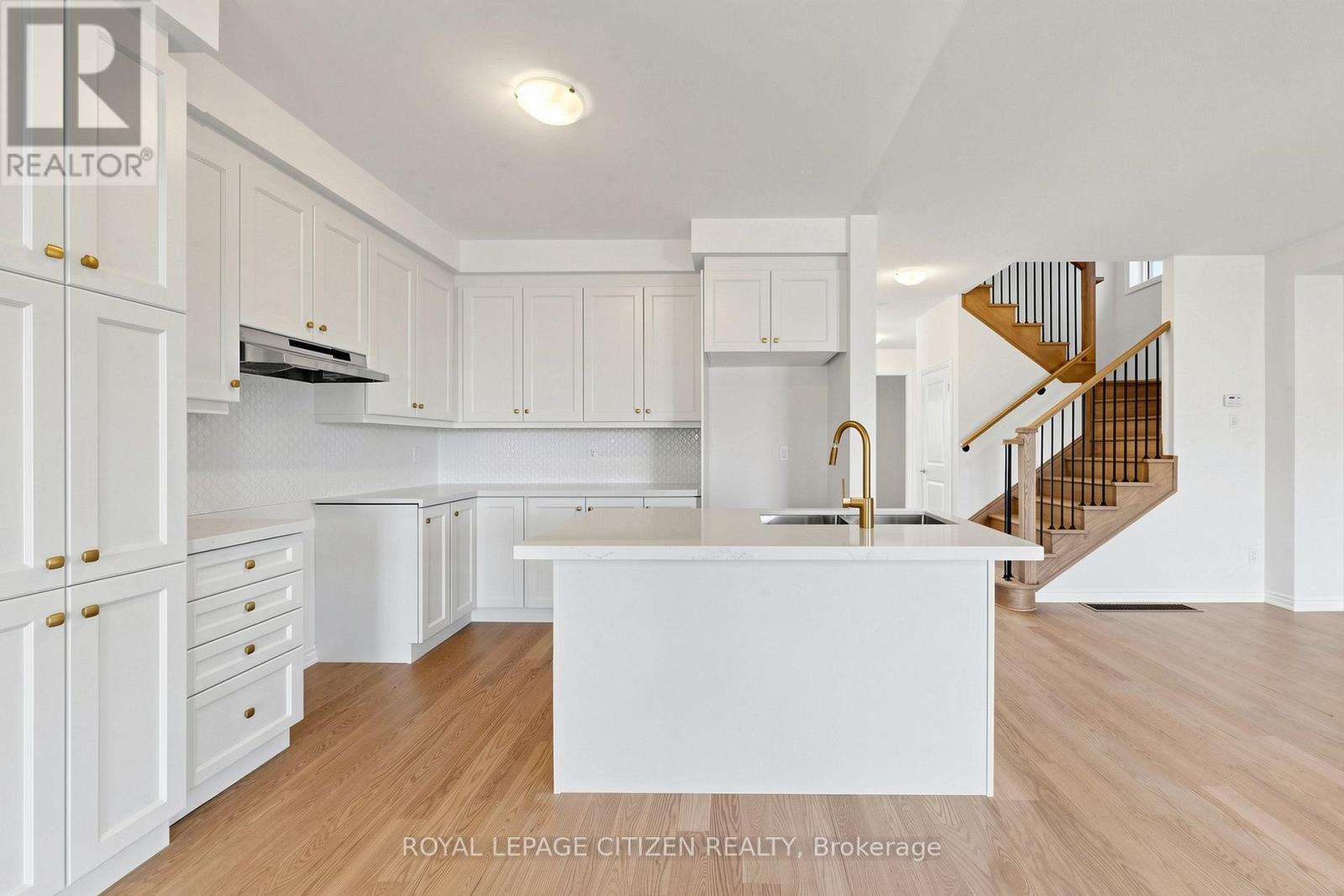 8 Fenn Crescent, New Tecumseth, Ontario  L9R 0X1 - Photo 14 - N13678386