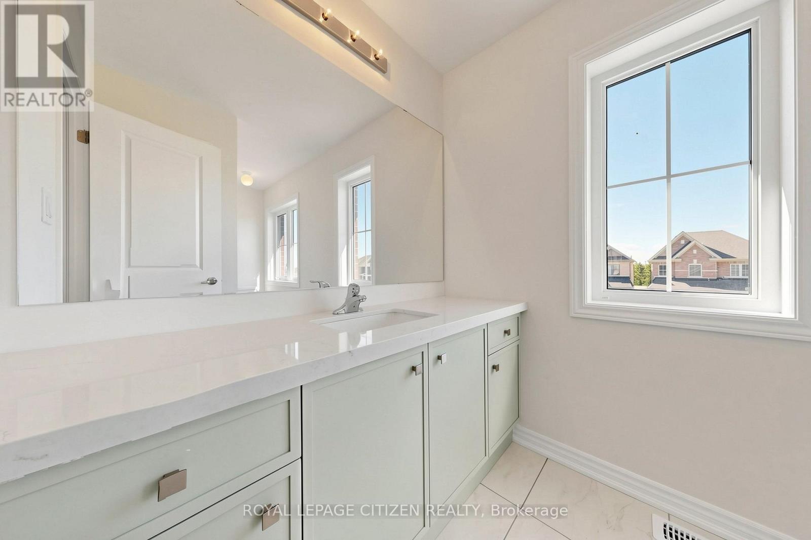 8 Fenn Crescent, New Tecumseth, Ontario  L9R 0X1 - Photo 28 - N13678386