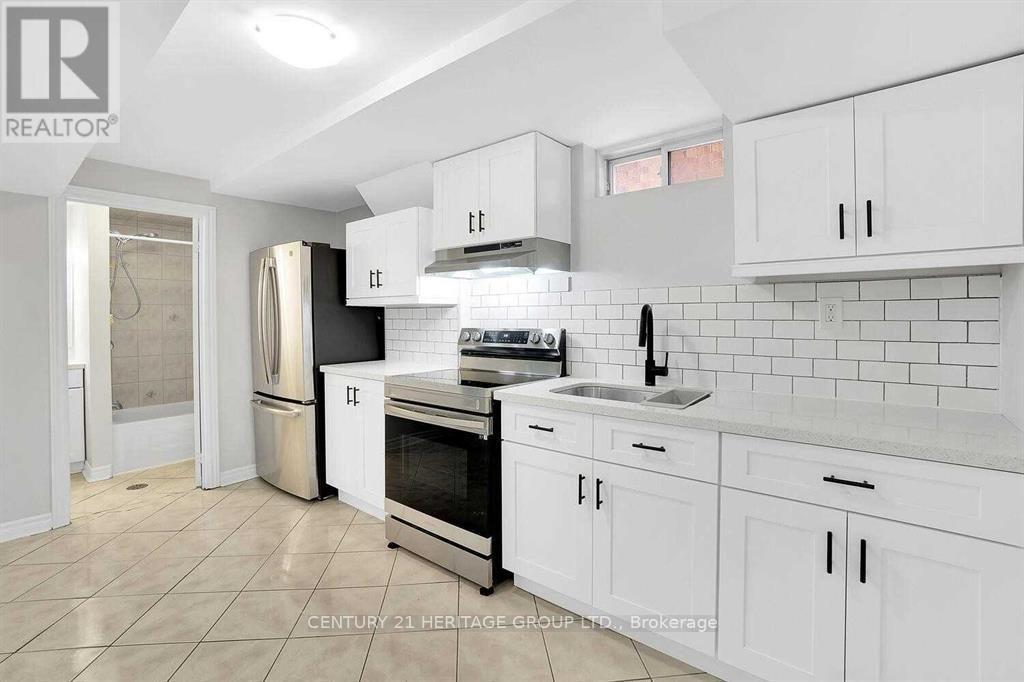 521 Heddle Crescent, Newmarket, Ontario  L3X 2J4 - Photo 3 - N13678400