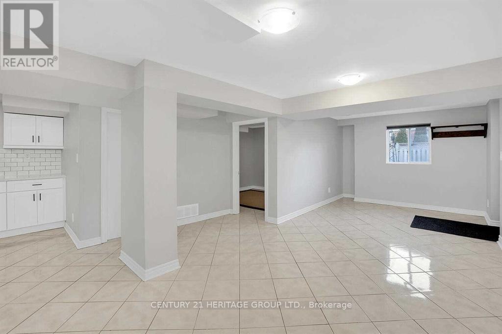 521 Heddle Crescent, Newmarket, Ontario  L3X 2J4 - Photo 4 - N13678400