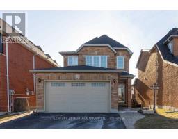 521 HEDDLE CRESCENT, Newmarket, Ontario