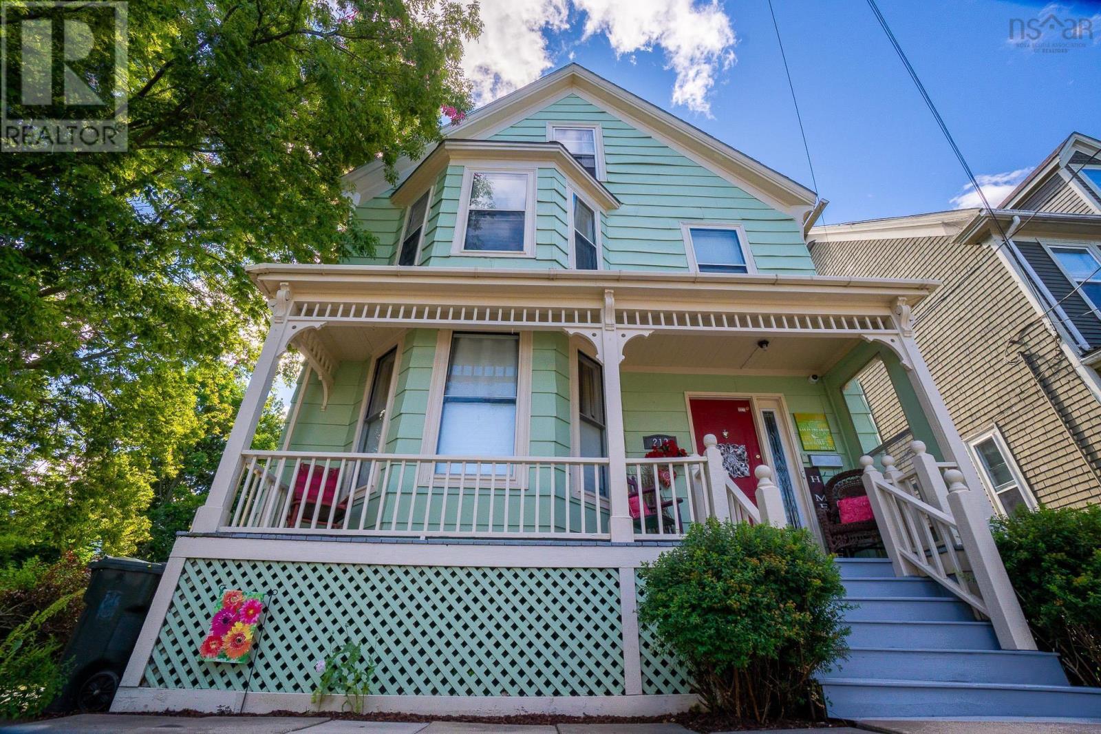 213 Victoria Street, Windsor, Nova Scotia  B0N 2T0 - Photo 2 - 202620675