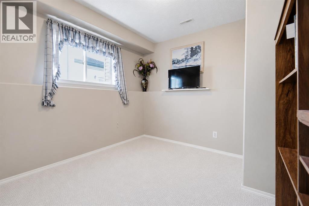 98 Duval Crescent, Red Deer, Alberta  T4R 2Z2 - Photo 23 - A2336337