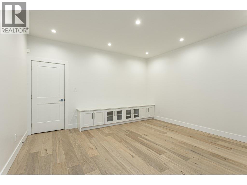 8267 Government Road, Burnaby, British Columbia  V5A 2E4 - Photo 22 - R3153099